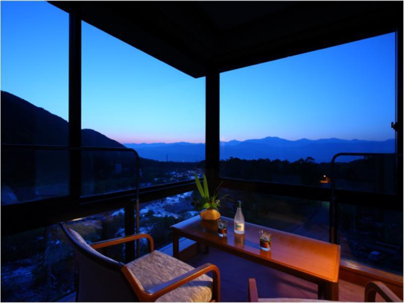 Futarishizuka Hotel โคมางาเนะ ภายนอก รูปภาพ